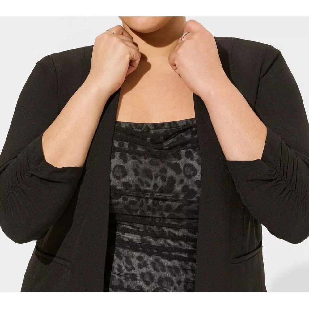 NWT Torrid Studio Crepe Collarless Blazer Jacket Black Office Pro Plus Size 3 3X - Picture 5 of 14